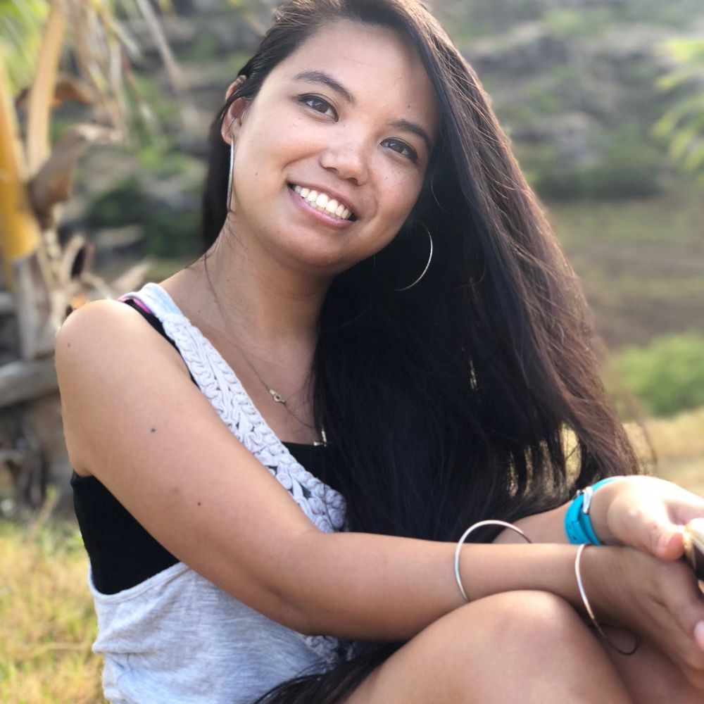 Meet your Posher, Elyssa